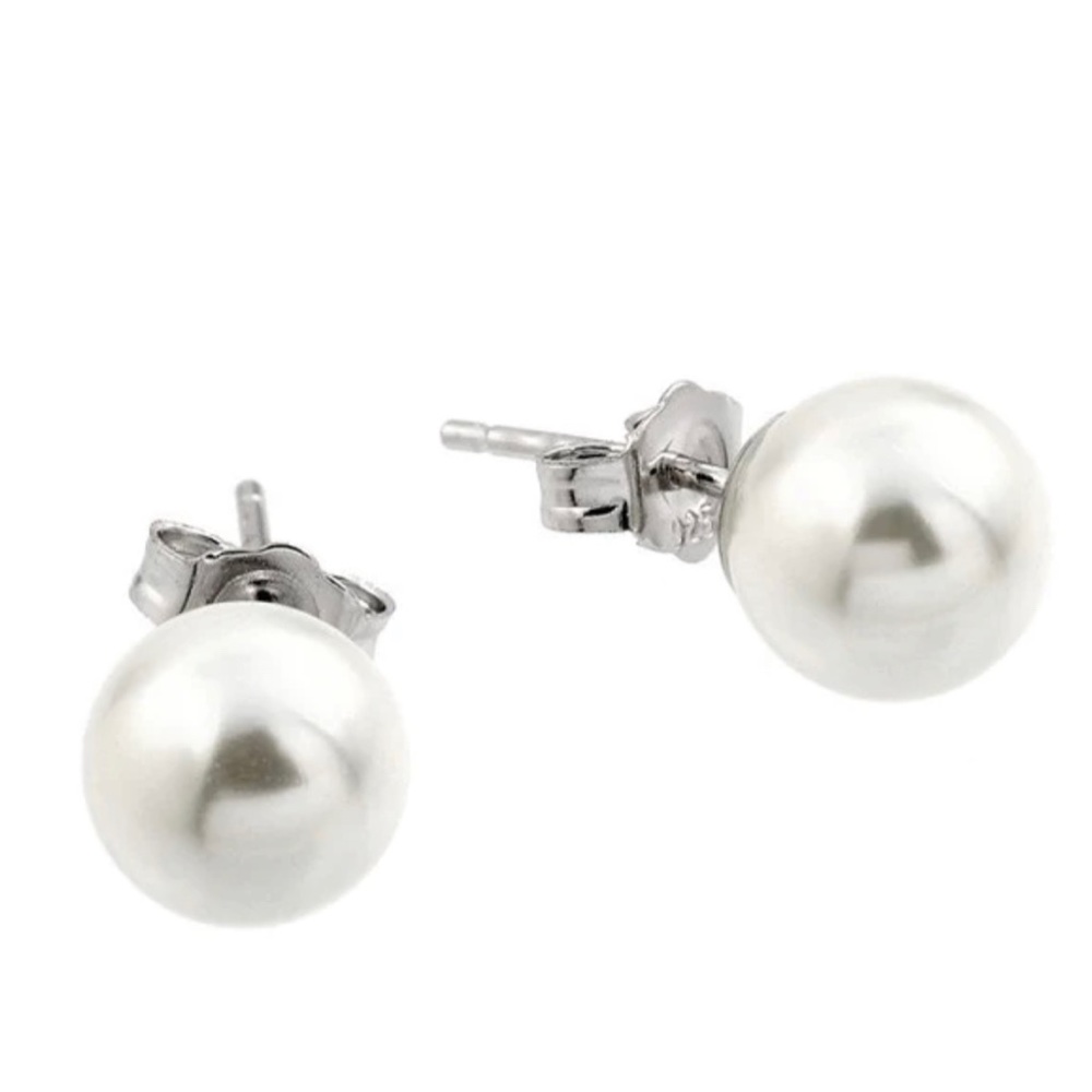 ❌SOLD❌Sterling silver pearl earrings